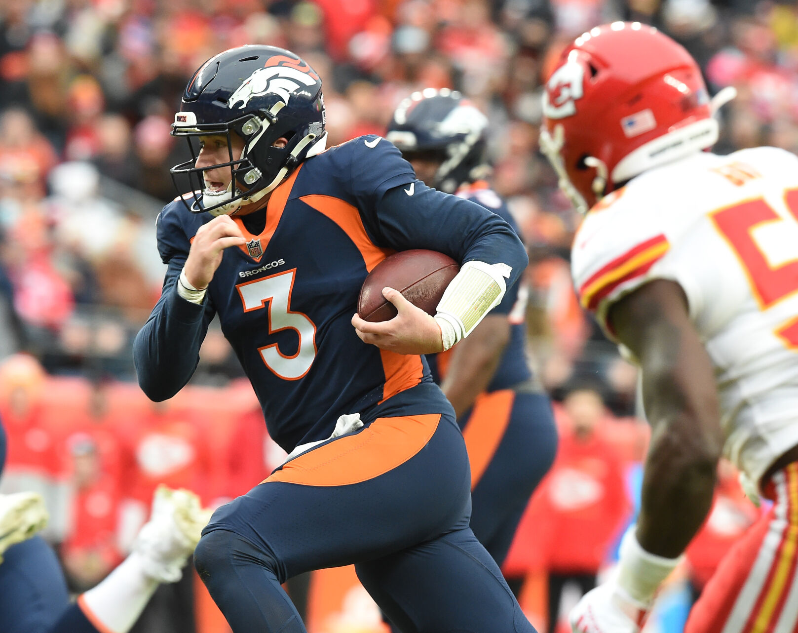 010922-s-broncos-chiefs 01.JPG